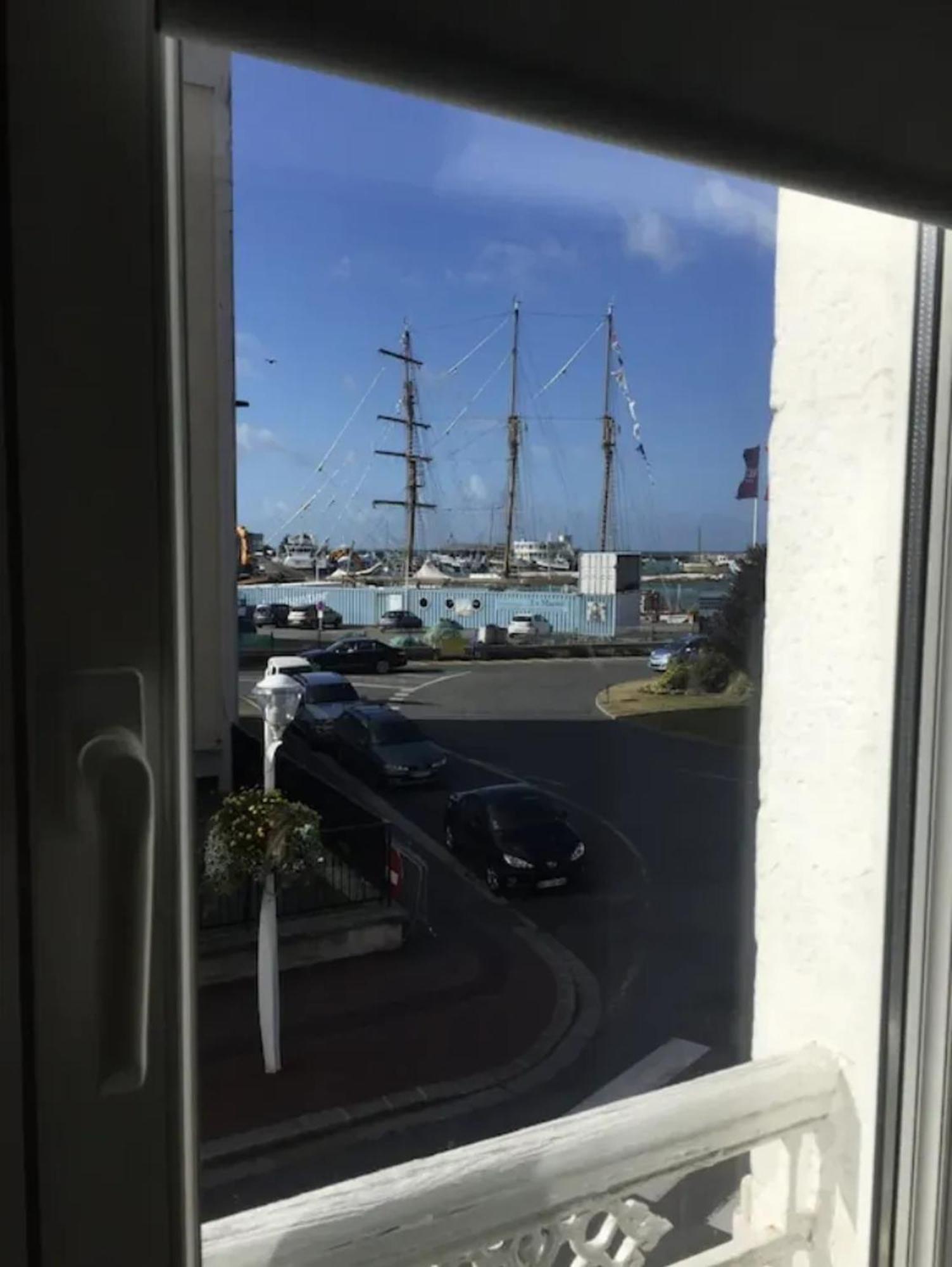 Appartement Moderne A Granville 55 M² Vue Sur Mer Luaran gambar